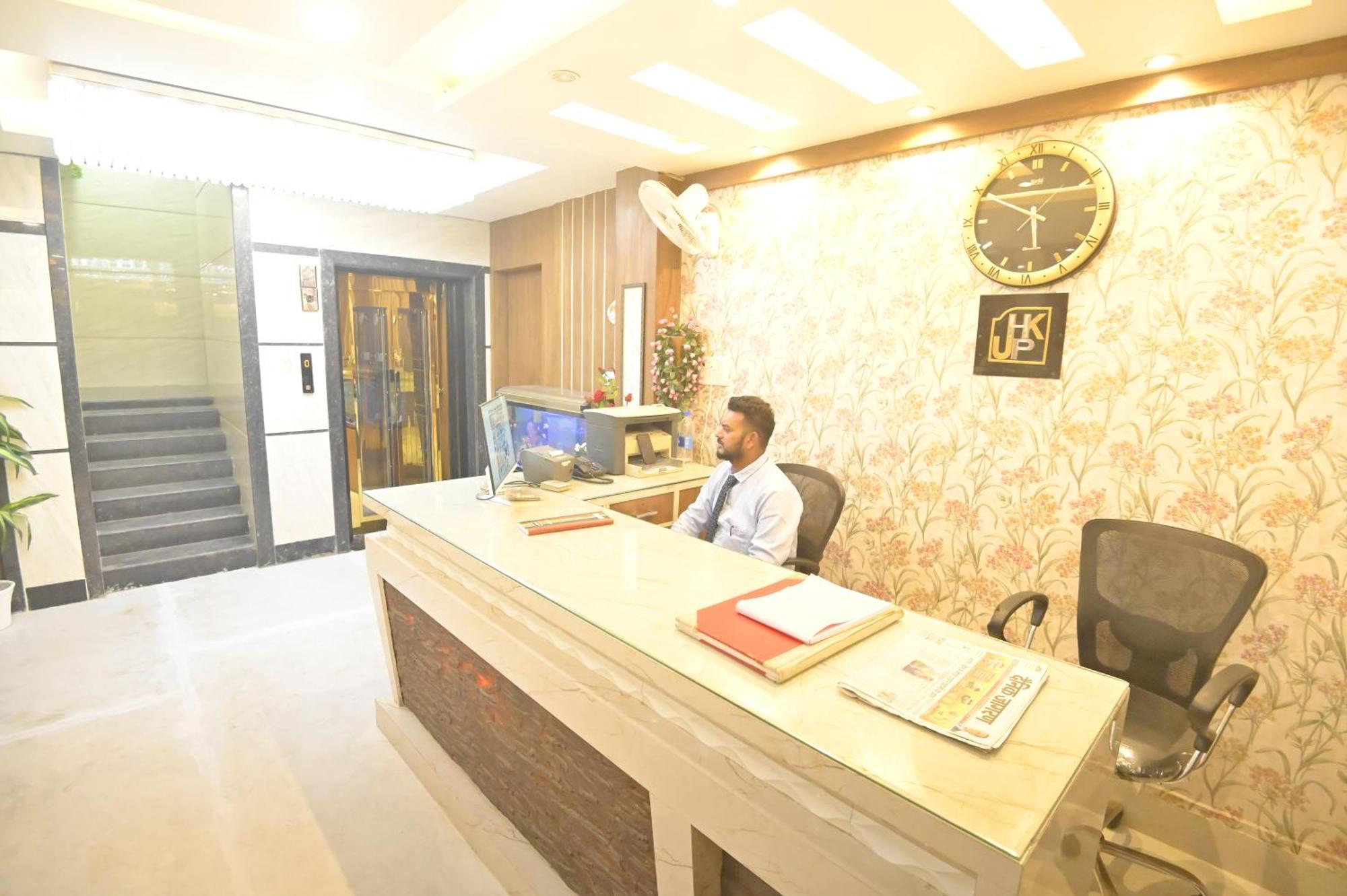 Hotel Jk Palace Prayagraj Ngoại thất bức ảnh